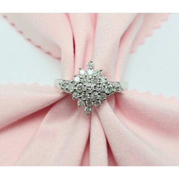 Unique 14K Solid White Gold Designer Round Cut Diamond Cluster Ring - Size 7.25 - Picture 1 of 16
